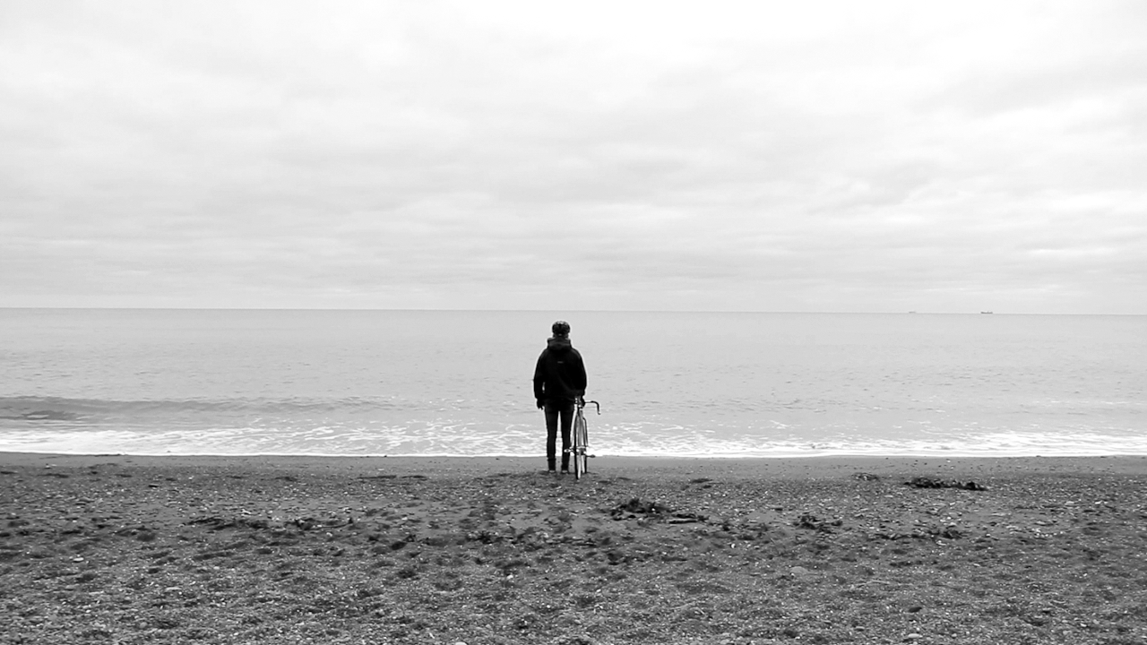 TheOtherSideOfTheNight02