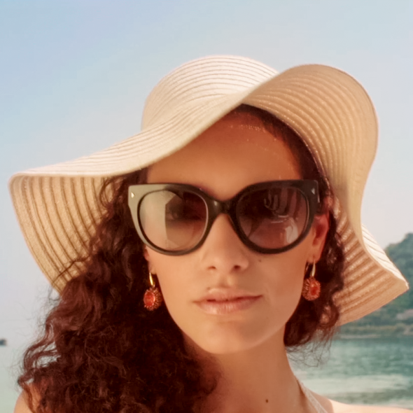 Isola Bella def 60-_EN.mp4_snapshot_00.38_[2015.07.02_18.08.48]